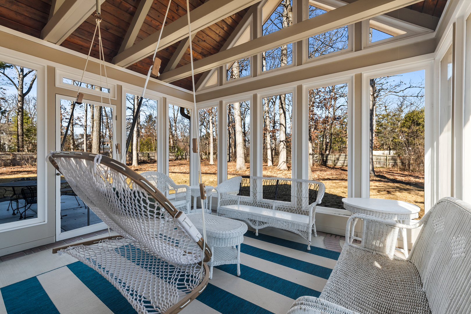 500 Forest Cove Road Lake Bluff, IL 60044 - Photo 10 of 36