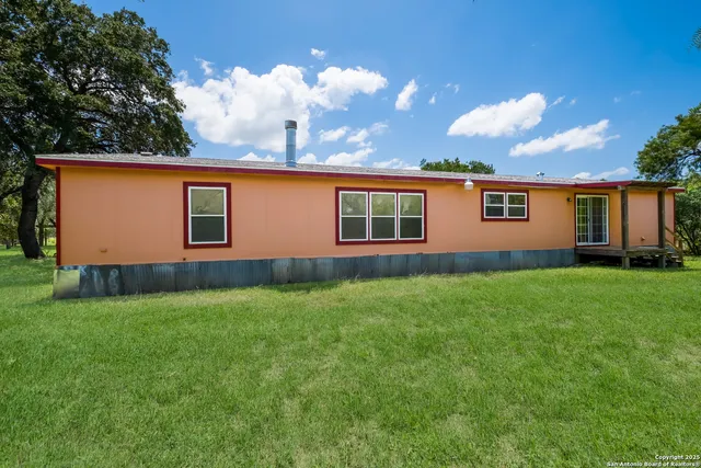 $375,000 | 1075 Quail Run, Lytle, TX 78052