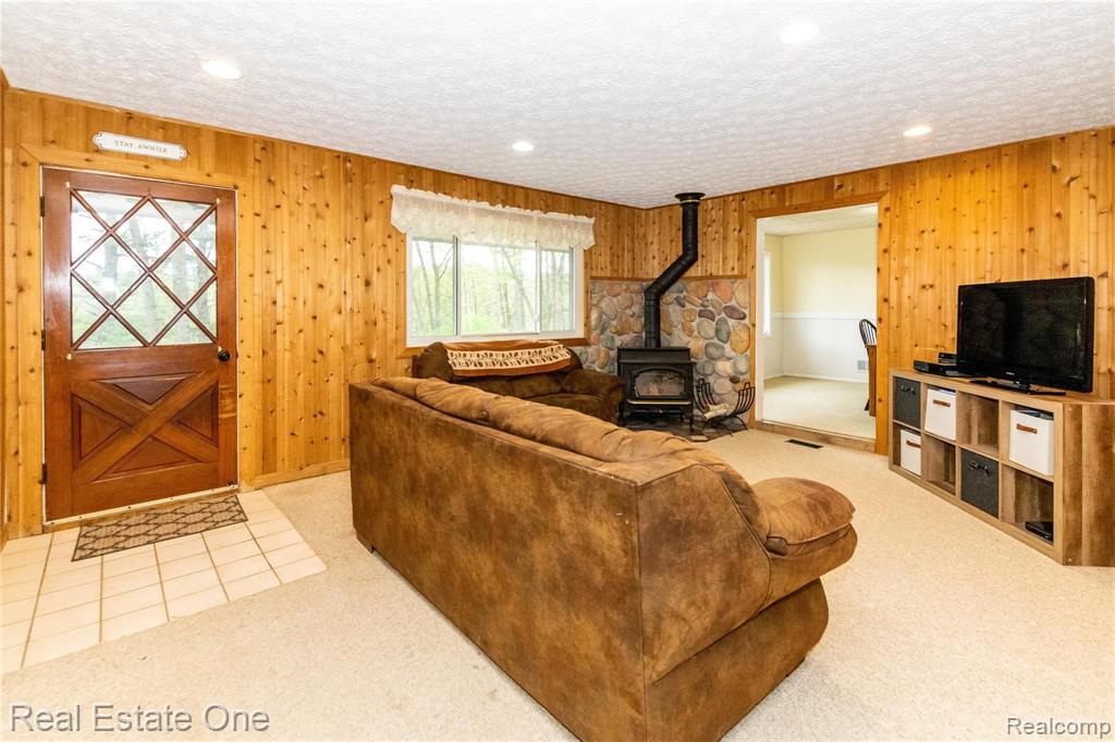 770 Drahner Road Leonard, MI 48367 - Photo 10 of 26