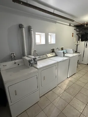 $1,850 | 1928 Jackson Avenue, Unit 3C, Evanston, IL 60201