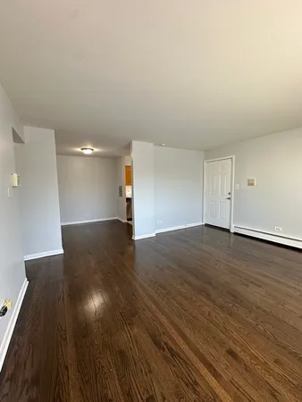 $1,850 | 1928 Jackson Avenue, Unit 3C, Evanston, IL 60201