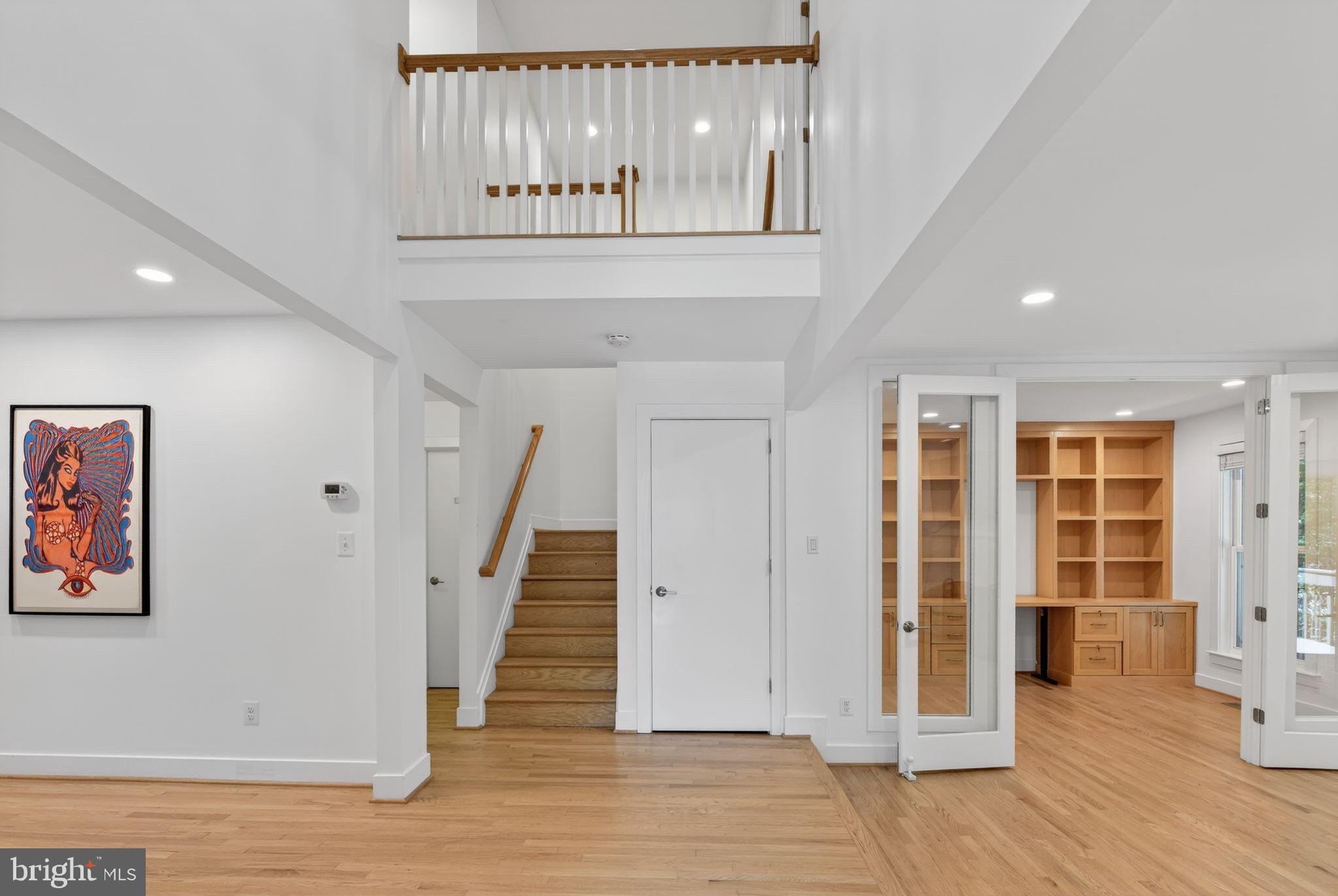 1605 Apricot Court Reston, VA 20190 - Photo 3 of 30