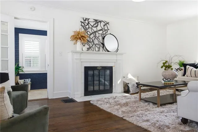 $445,000 | 23 East 69th Street, Kansas City, MO 64113