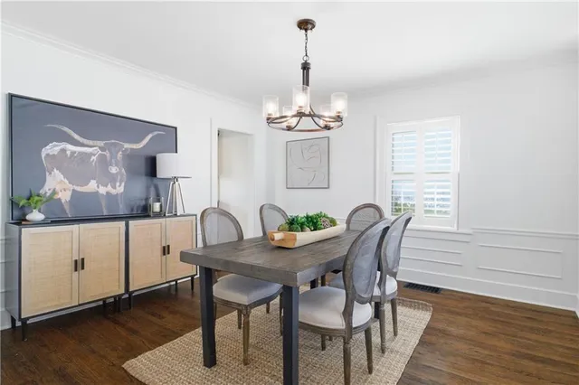 $445,000 | 23 East 69th Street, Kansas City, MO 64113