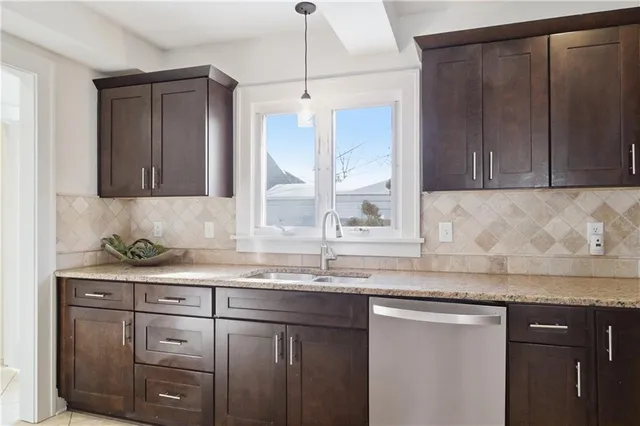 $445,000 | 23 East 69th Street, Kansas City, MO 64113