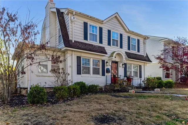 $445,000 | 23 East 69th Street, Kansas City, MO 64113