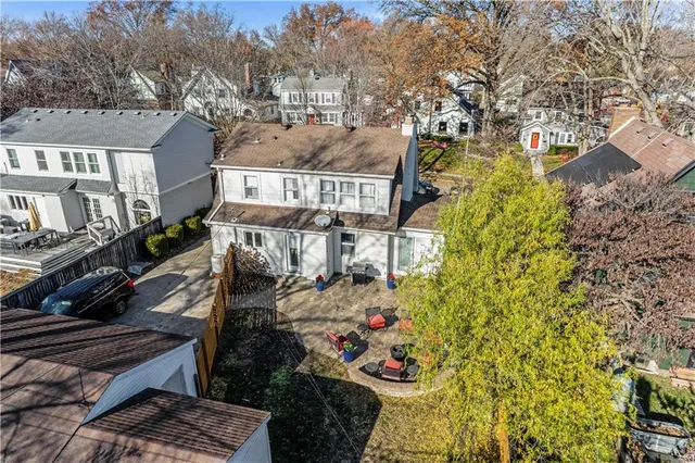 $445,000 | 23 East 69th Street, Kansas City, MO 64113