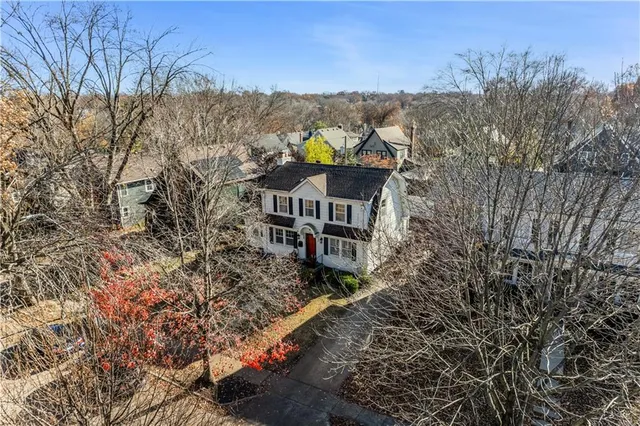 $445,000 | 23 East 69th Street, Kansas City, MO 64113