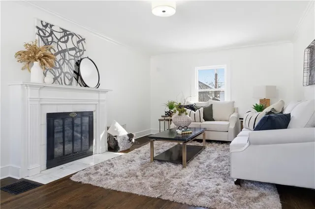 $445,000 | 23 East 69th Street, Kansas City, MO 64113