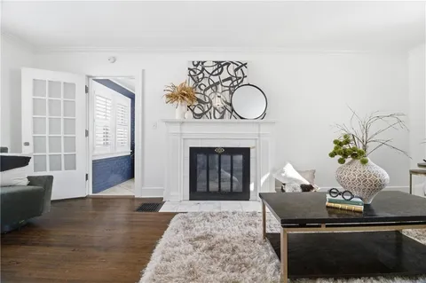 $445,000 | 23 East 69th Street, Kansas City, MO 64113