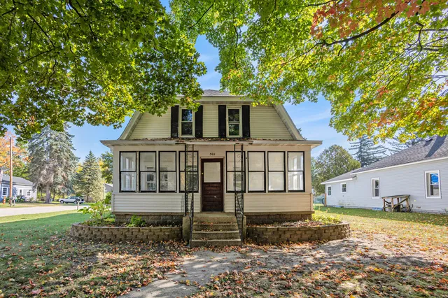 $149,900 | 301 Crowley Street, Scottville, MI 49454