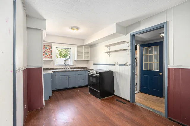 $149,900 | 301 Crowley Street, Scottville, MI 49454