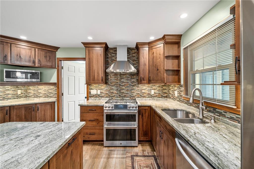 9706 E Road Pittsburgh, PA 15237 - Photo 10 of 24 Gallery Image 10