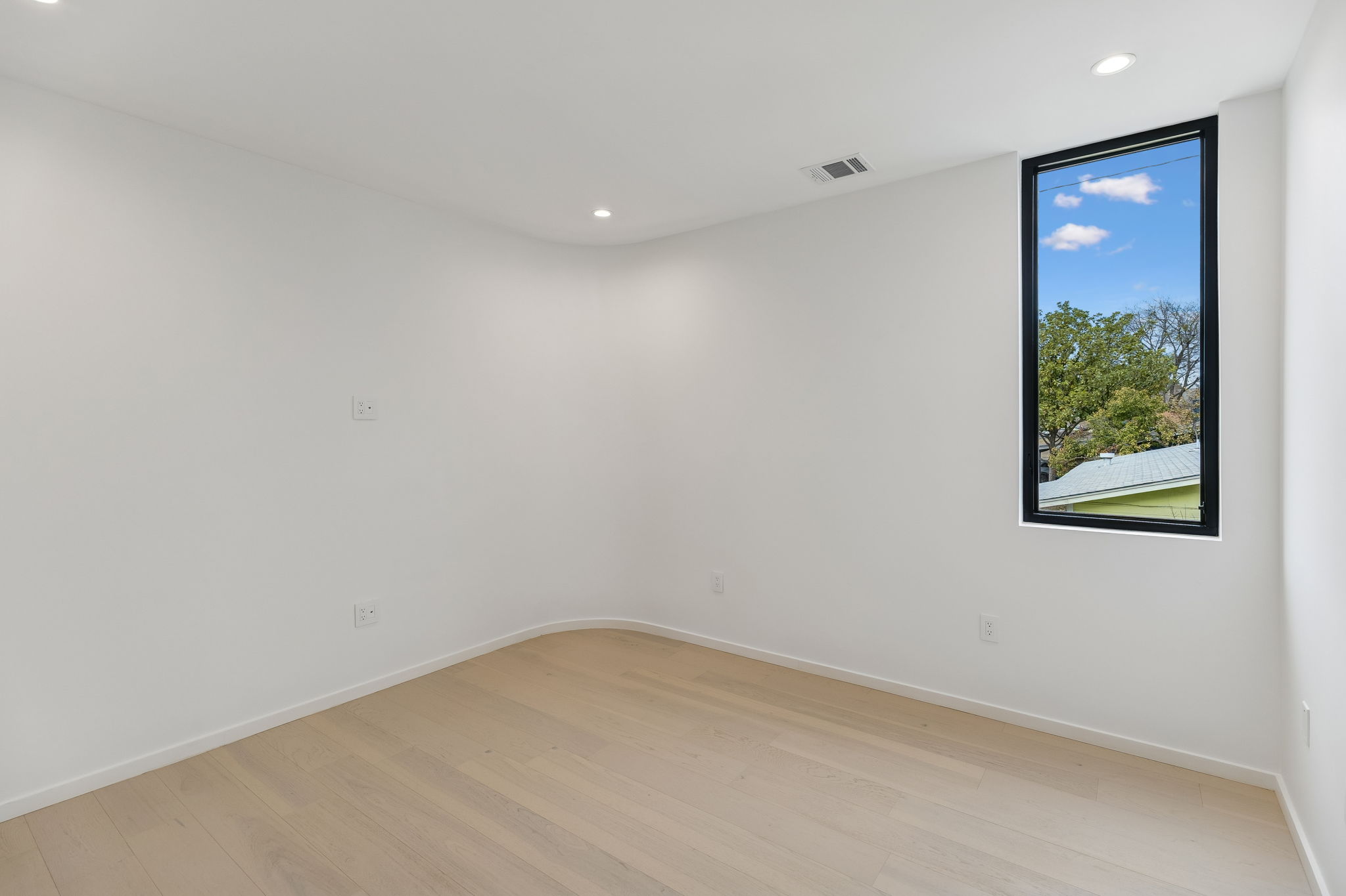 3007 Locke Lane Austin, TX 78704 - Photo 20 of 32 a view of empty room