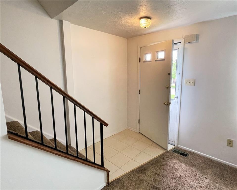1003 Countryside Drive McKees Rocks, PA 15136 - Photo 5 of 35 Gallery Image 5