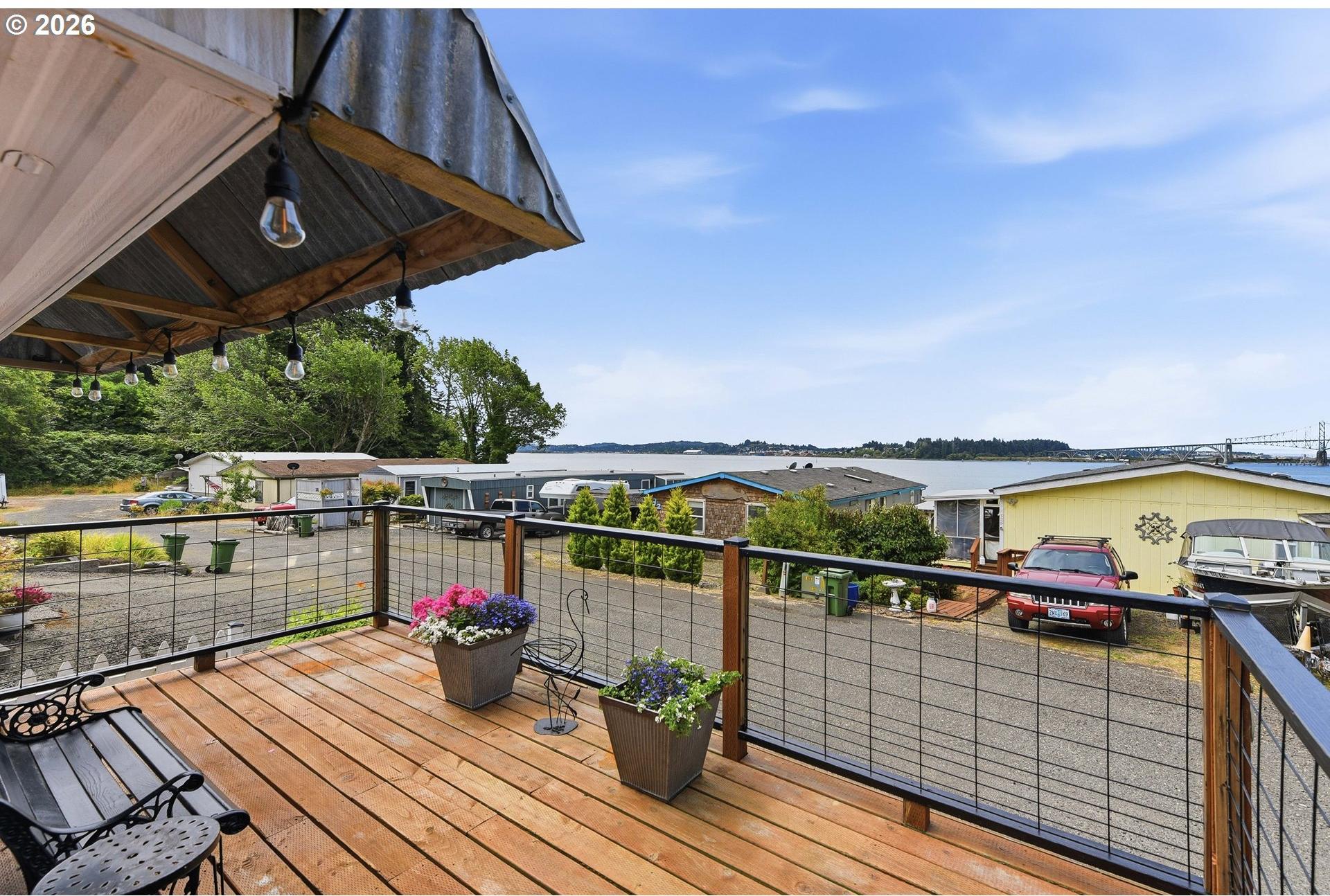 66642 East Bay Road, Unit 30 North Bend, OR 97459 - Photo 8 of 36 Gallery Image 8