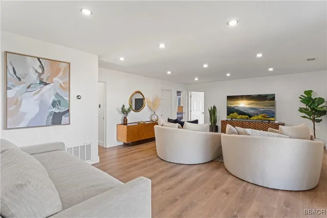 $1,500,000 | 31601 Highway 330, Running Springs, CA 92382