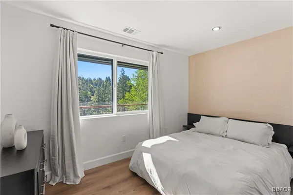 $1,500,000 | 31601 Highway 330, Running Springs, CA 92382