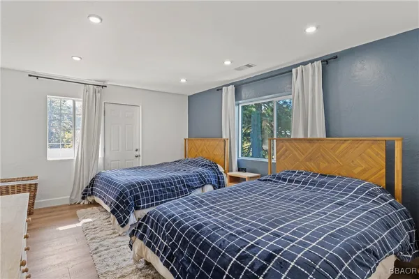 $1,500,000 | 31601 Highway 330, Running Springs, CA 92382