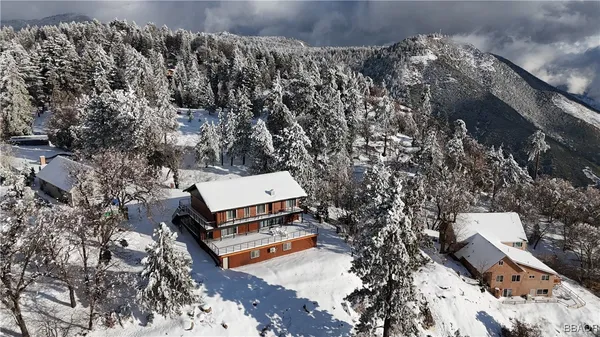$1,500,000 | 31601 Highway 330, Running Springs, CA 92382