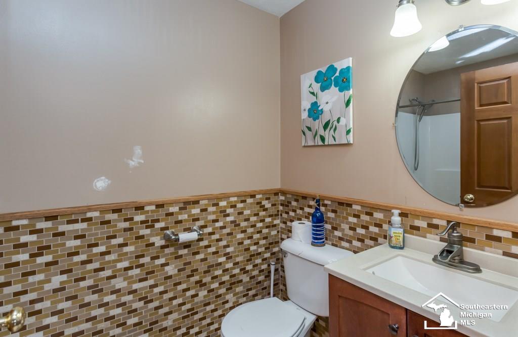 5280 Labo Road South Rockwood, MI 48179 - Photo 23 of 51 31361931-22.JPG