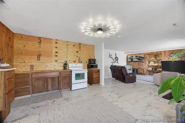 $198,000 | 248 Curvy Road, Camdenton, MO 65020