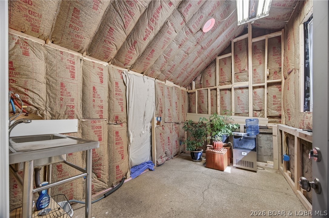 248 Curvy Road Camdenton, MO 65020 - Photo 12 of 55