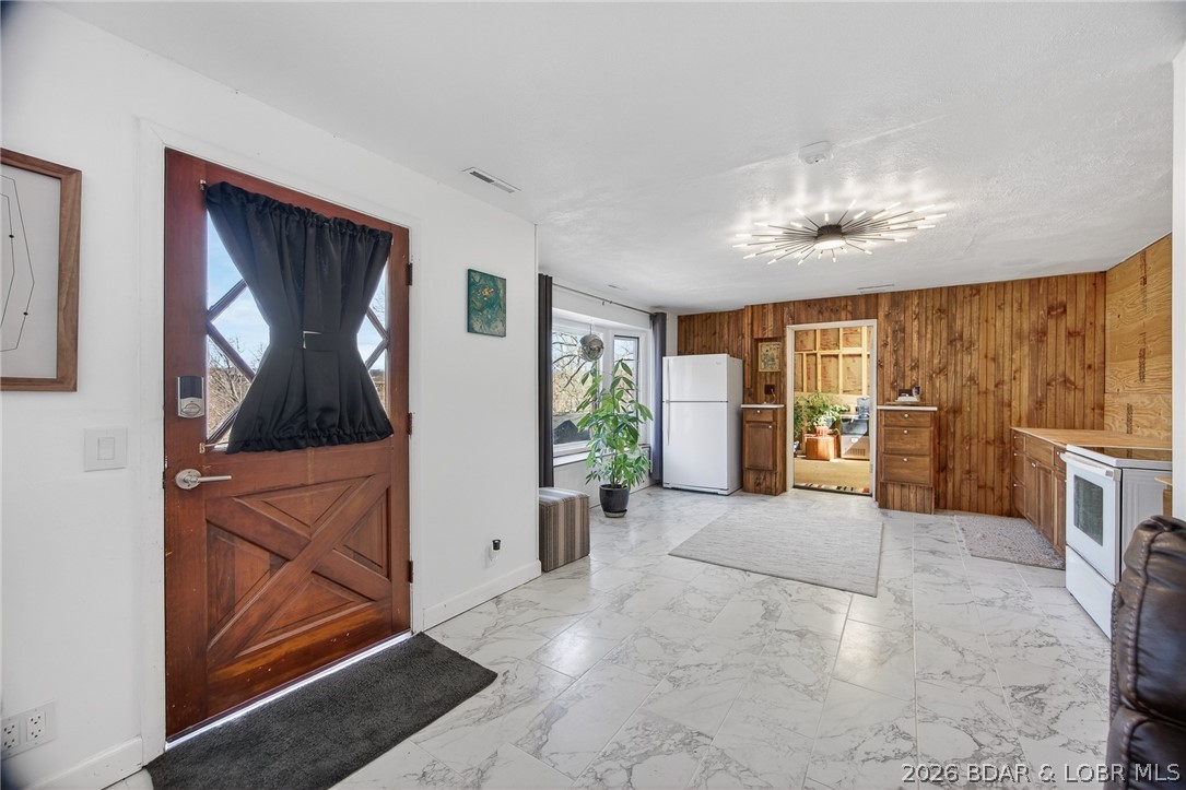 248 Curvy Road Camdenton, MO 65020 - Photo 8 of 55