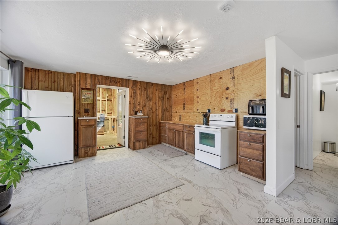 248 Curvy Road Camdenton, MO 65020 - Photo 10 of 55