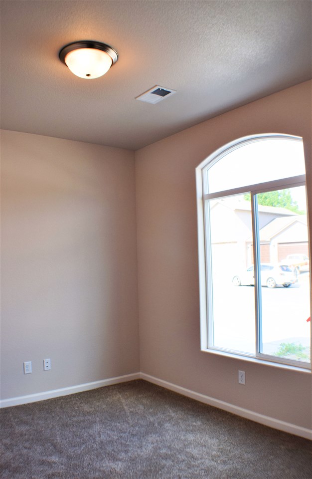 635 Huntington Road Grand Junction, CO 81504 - Photo 8 of 32 Gallery Image 8