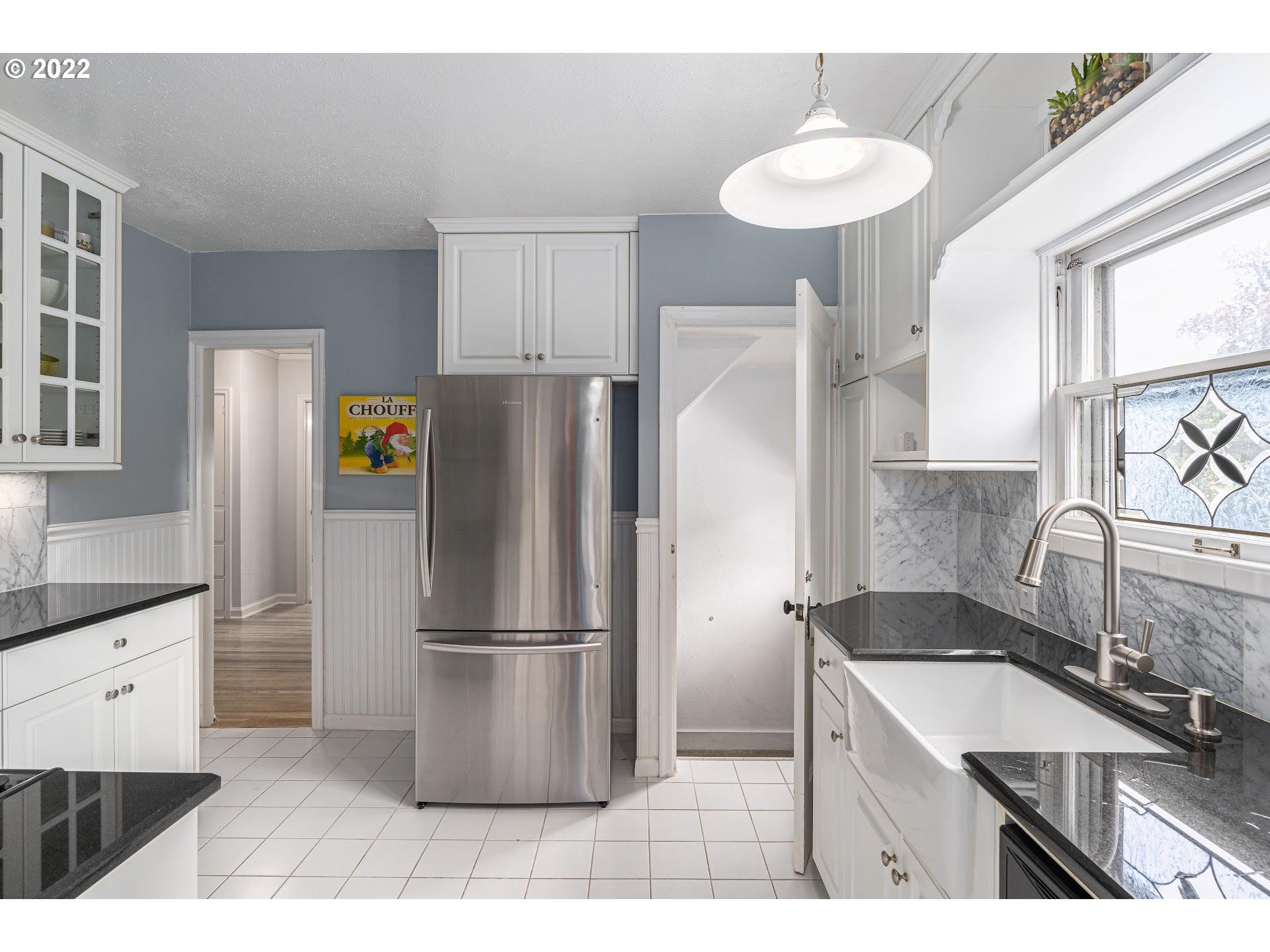 7531 Southeast Reed College Place Portland, OR 97202 - Photo 11 of 32 Gallery Image 11