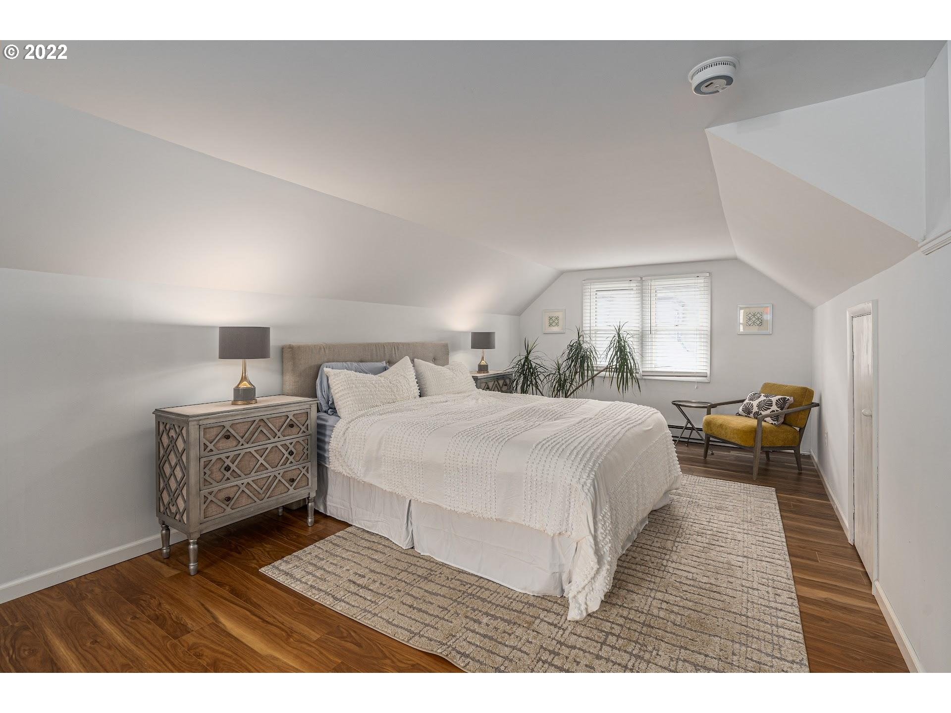 7531 Southeast Reed College Place Portland, OR 97202 - Photo 17 of 32 Gallery Image 17