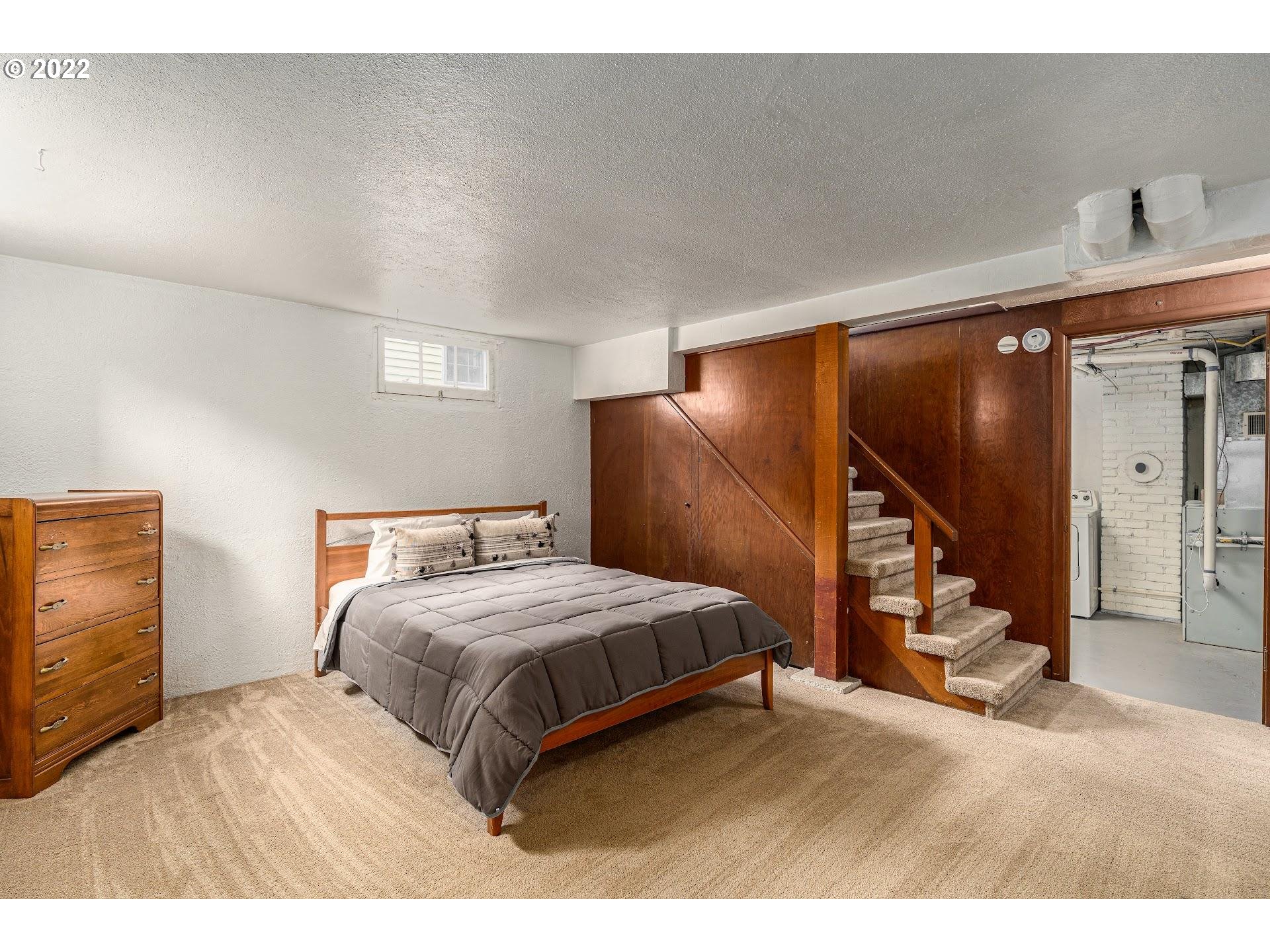 7531 Southeast Reed College Place Portland, OR 97202 - Photo 20 of 32 Gallery Image 20