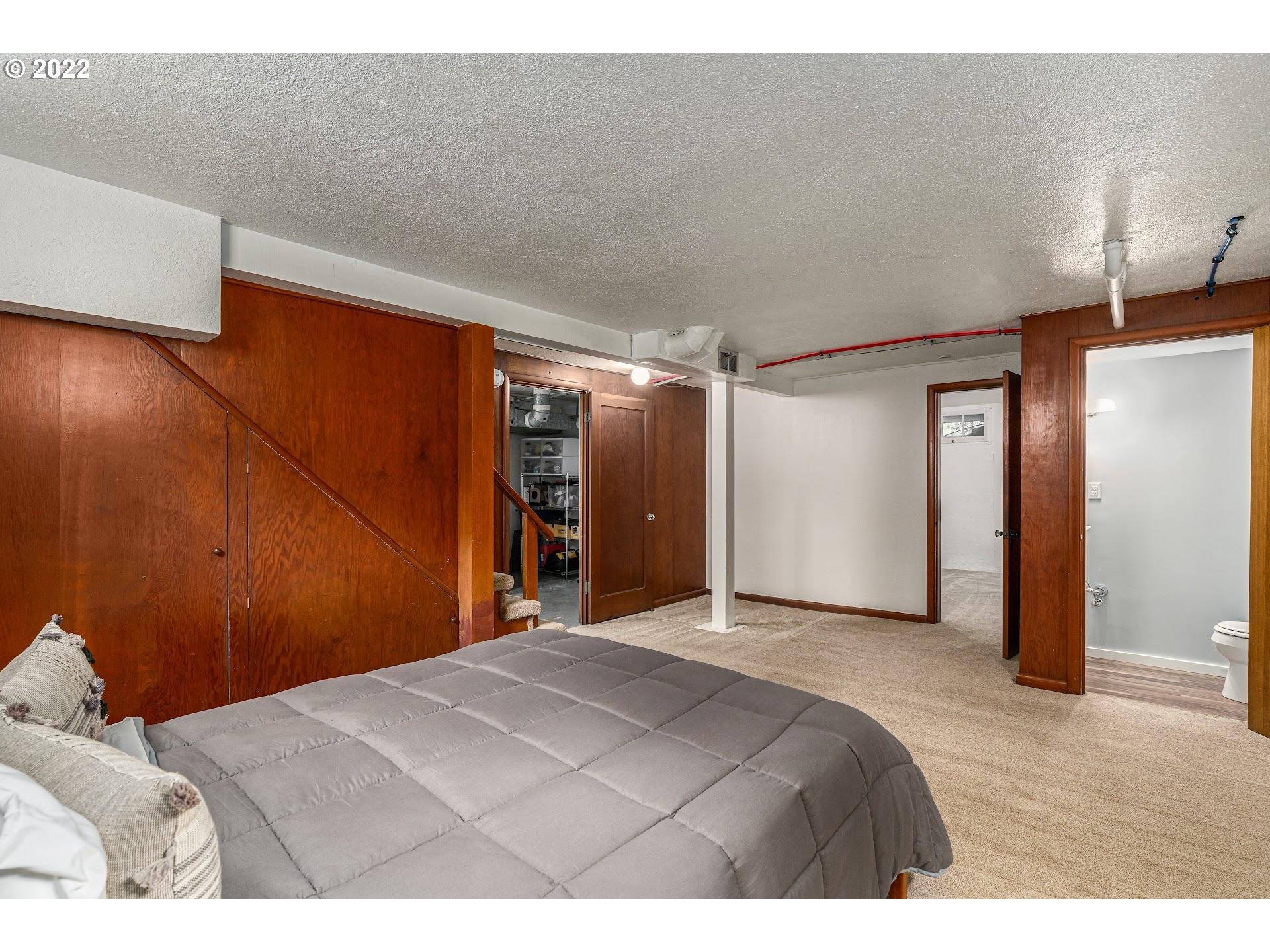 7531 Southeast Reed College Place Portland, OR 97202 - Photo 21 of 32 Gallery Image 21