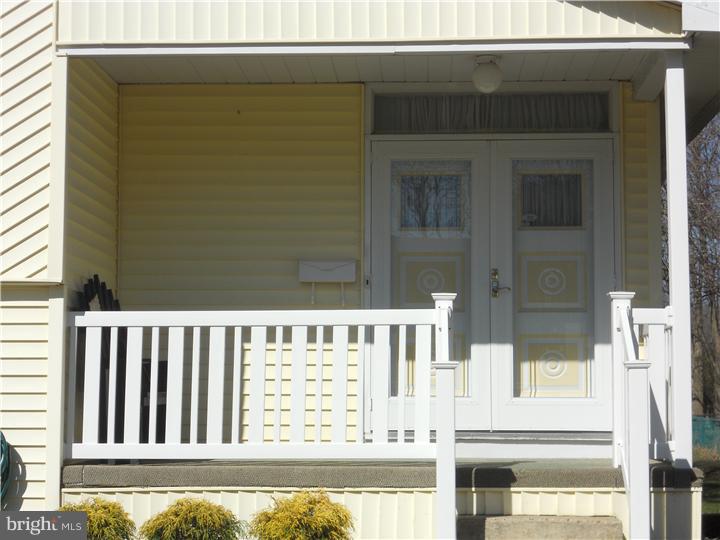 131 Jacqueline Avenue Delran, NJ 08075 - Photo 8 of 22 Porch