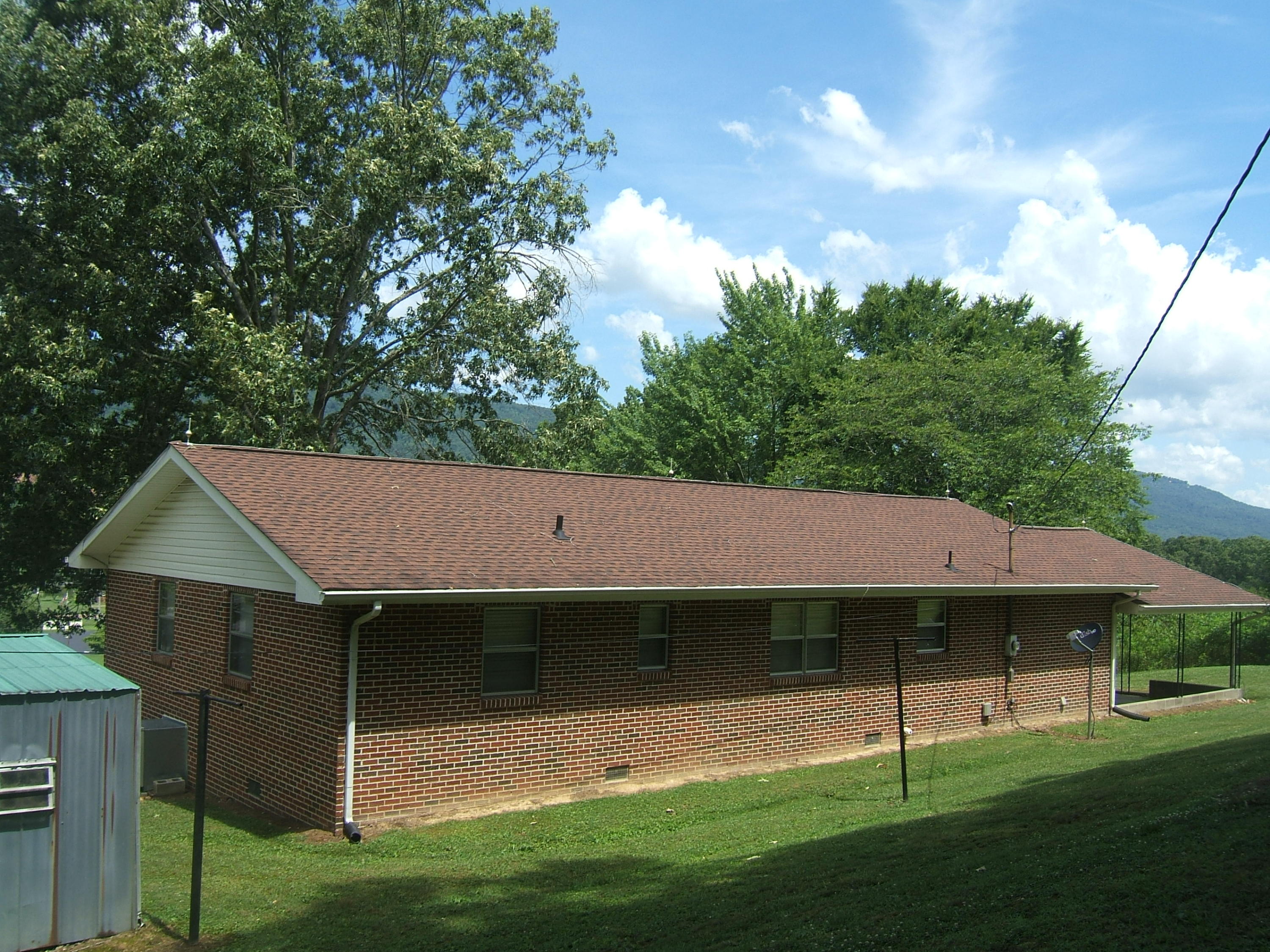 183 May Road Dunlap, TN 37327 - Photo 2 of 31 DSCF9404