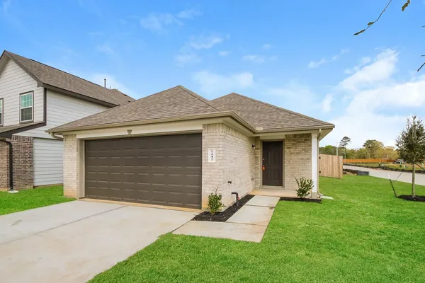 $1,735 | 1241 Narrow Hts Drive, Conroe, TX 77301