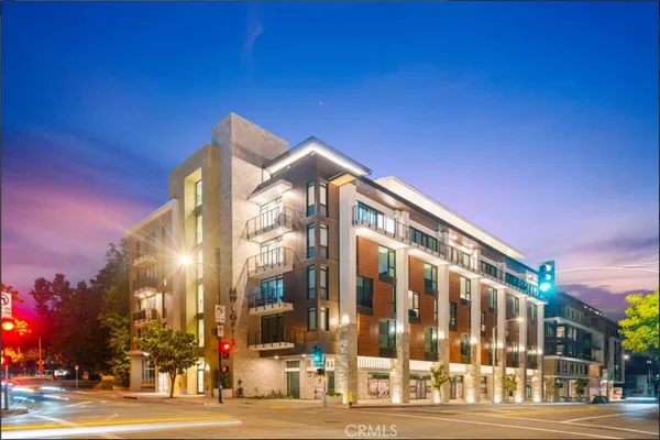 $3,080 | 709 East Walnut, Unit 222, Pasadena, CA 91101