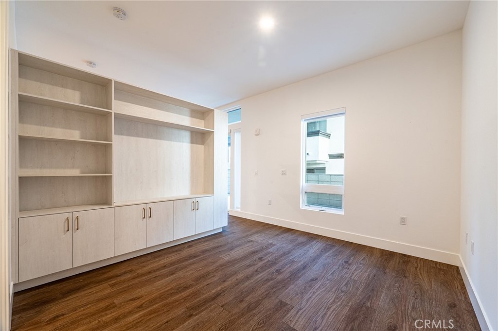 709 East Walnut Street, Unit 222 Pasadena, CA 91101 - Photo 13 of 39