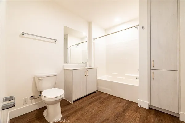 $3,080 | 709 East Walnut, Unit 222, Pasadena, CA 91101