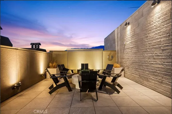 $3,080 | 709 East Walnut, Unit 222, Pasadena, CA 91101