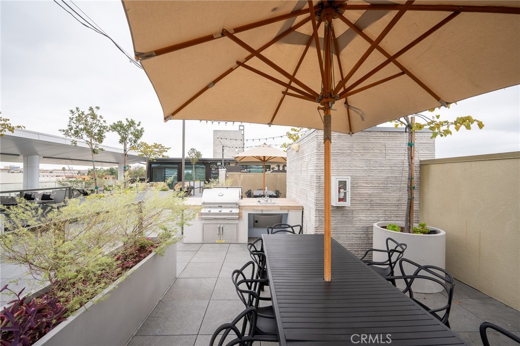 709 East Walnut Street, Unit 222 Pasadena, CA 91101 - Photo 23 of 39