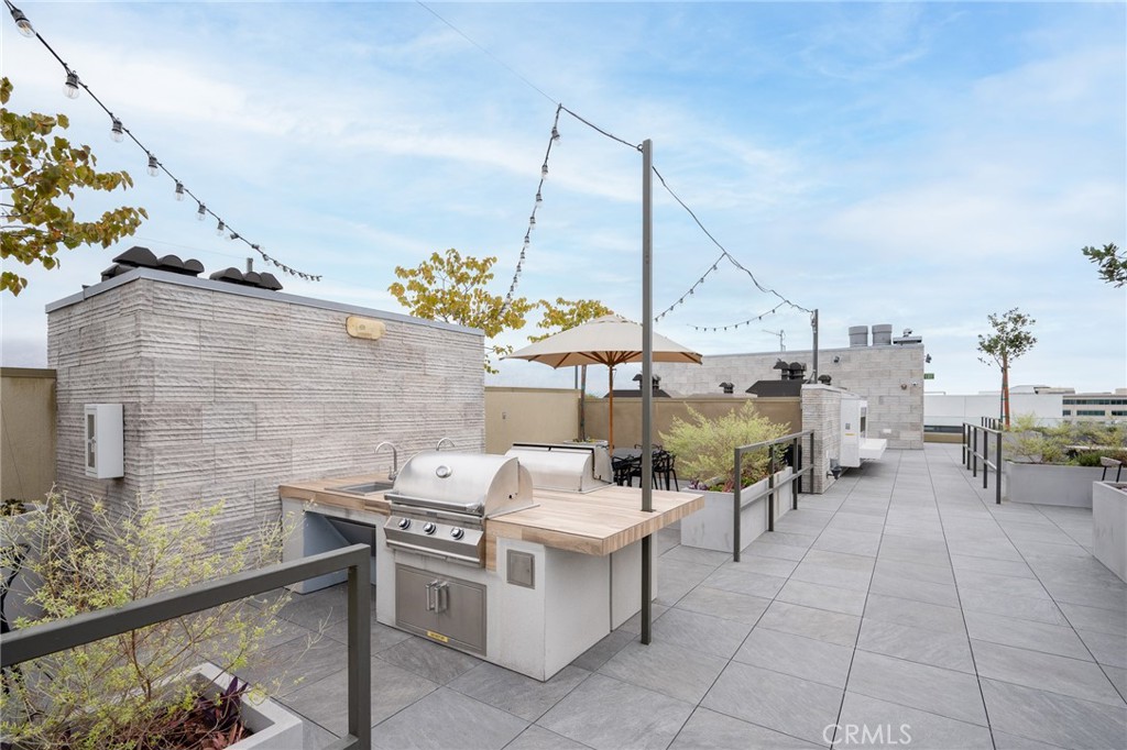 709 East Walnut Street, Unit 222 Pasadena, CA 91101 - Photo 37 of 39