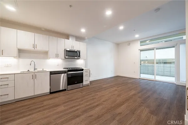 $3,080 | 709 East Walnut, Unit 222, Pasadena, CA 91101