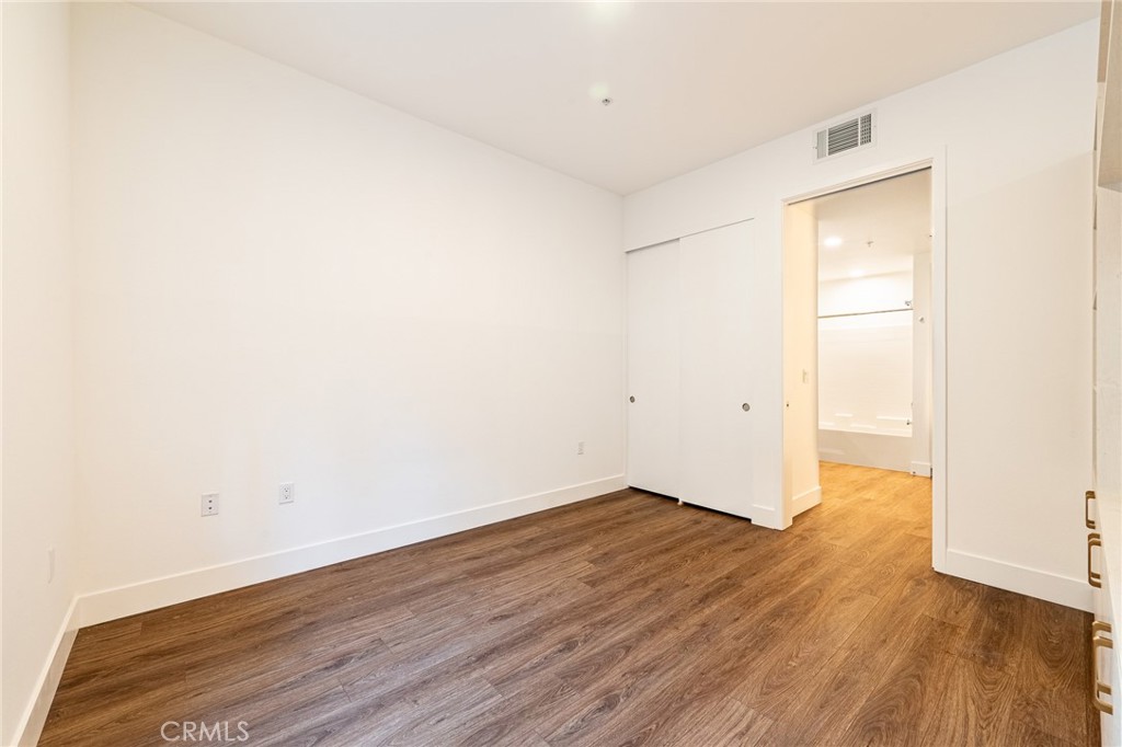 709 East Walnut Street, Unit 222 Pasadena, CA 91101 - Photo 10 of 39