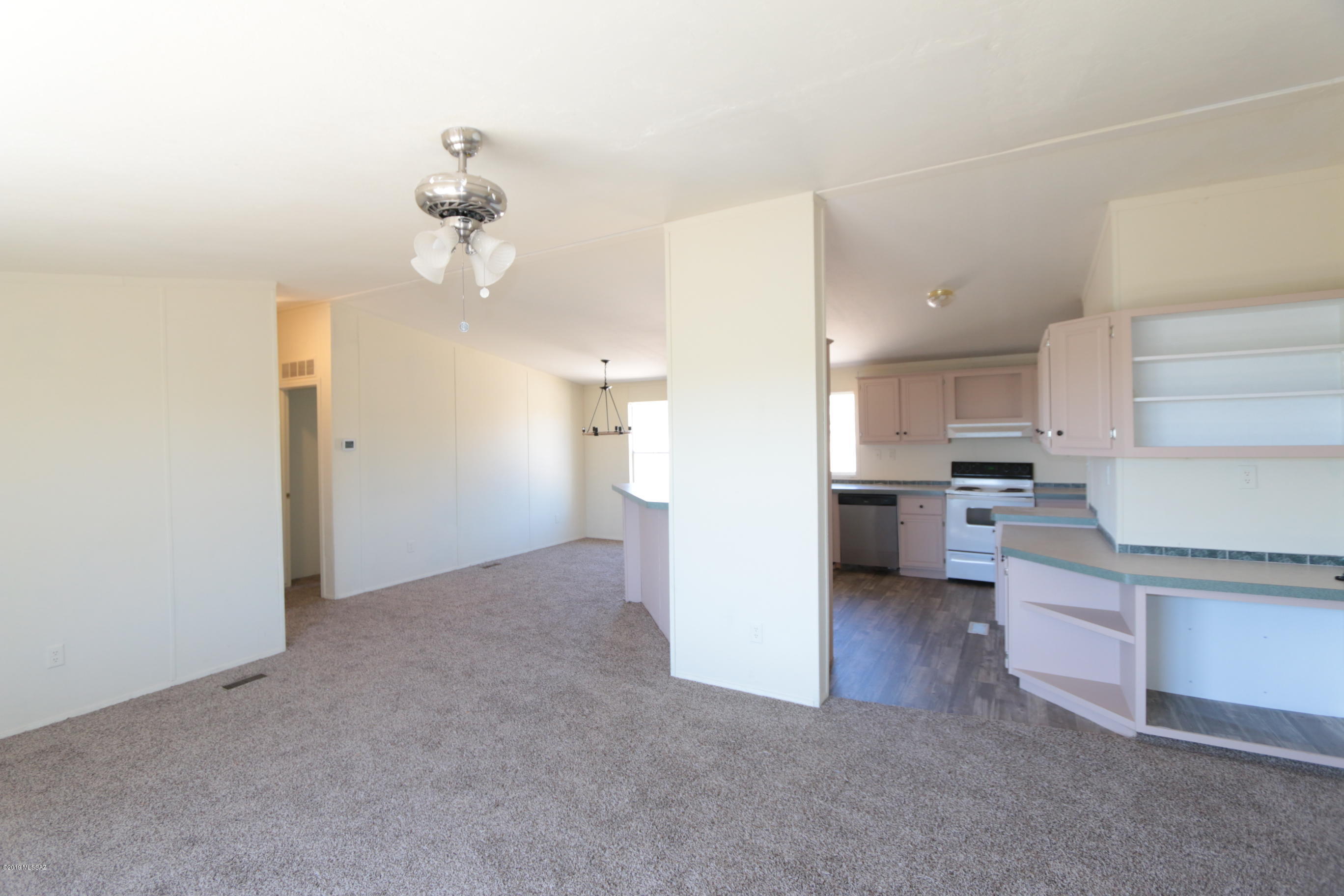 13280 South Hound Dog Road Vail, AZ 85641 - Photo 7 of 17 Gallery Image 7