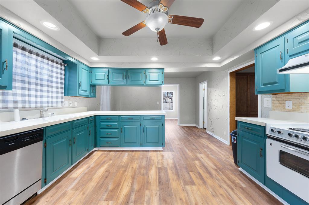 814 North Spring Street Grand Saline, TX 75140 - Photo 8 of 39