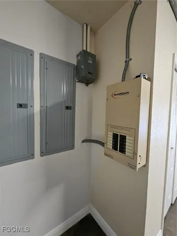 $1,499,000 | 3680 Fort Denaud Road, LaBelle, FL 33935