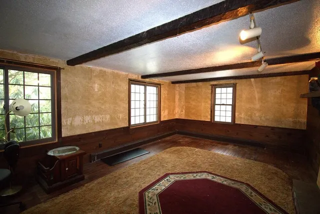 $899,900 | 930 Old Bass River Road, Dennis, MA 02638