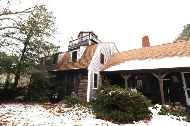 $899,900 | 930 Old Bass River Road, Dennis, MA 02638